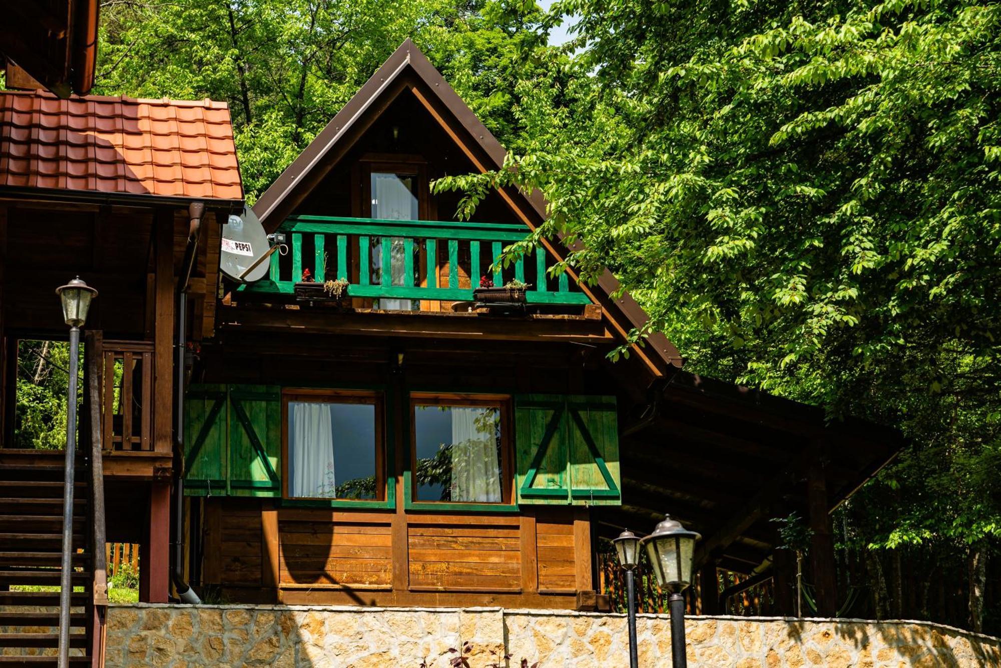 Drvene Kuce Suska - Wooden Houses Suska Zaovine Buitenkant foto