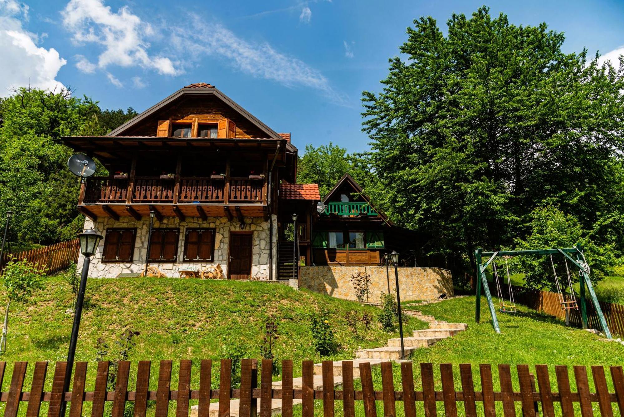 Drvene Kuce Suska - Wooden Houses Suska Zaovine Buitenkant foto